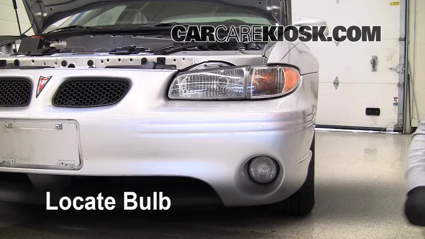 2003 Pontiac Grand Prix GT 3.8L V6 Sedan (4 Door) Lights Fog Light (replace bulb)
